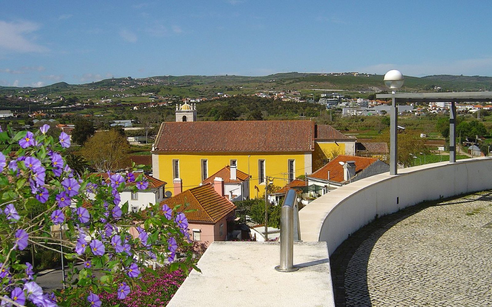 Loures